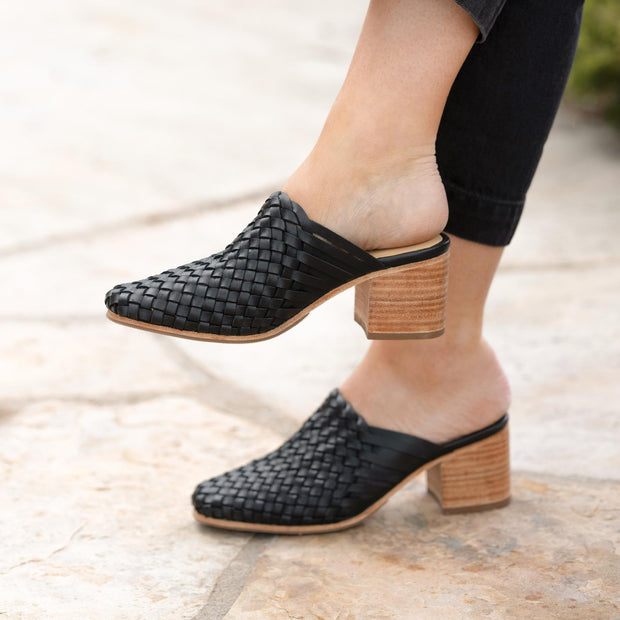 All-Day Woven Heeled Mule Black